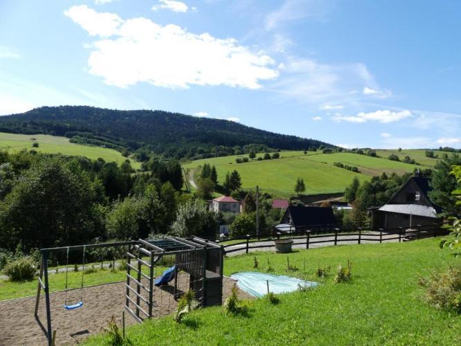 Szare Domki Z Widokiem Zmigrod Nowy Pokoj fotografie