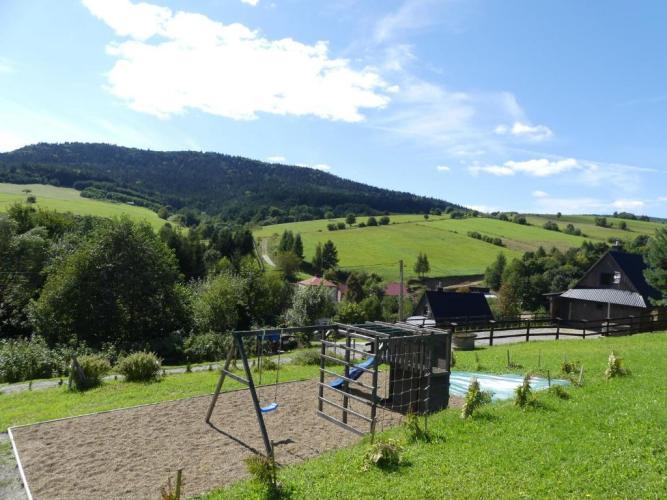 Szare Domki Z Widokiem Zmigrod Nowy Pokoj fotografie